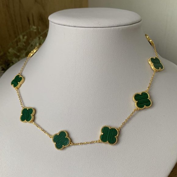 10 Green Malachite Clover Necklace 16” yellow Gold - Picture 1 of 8